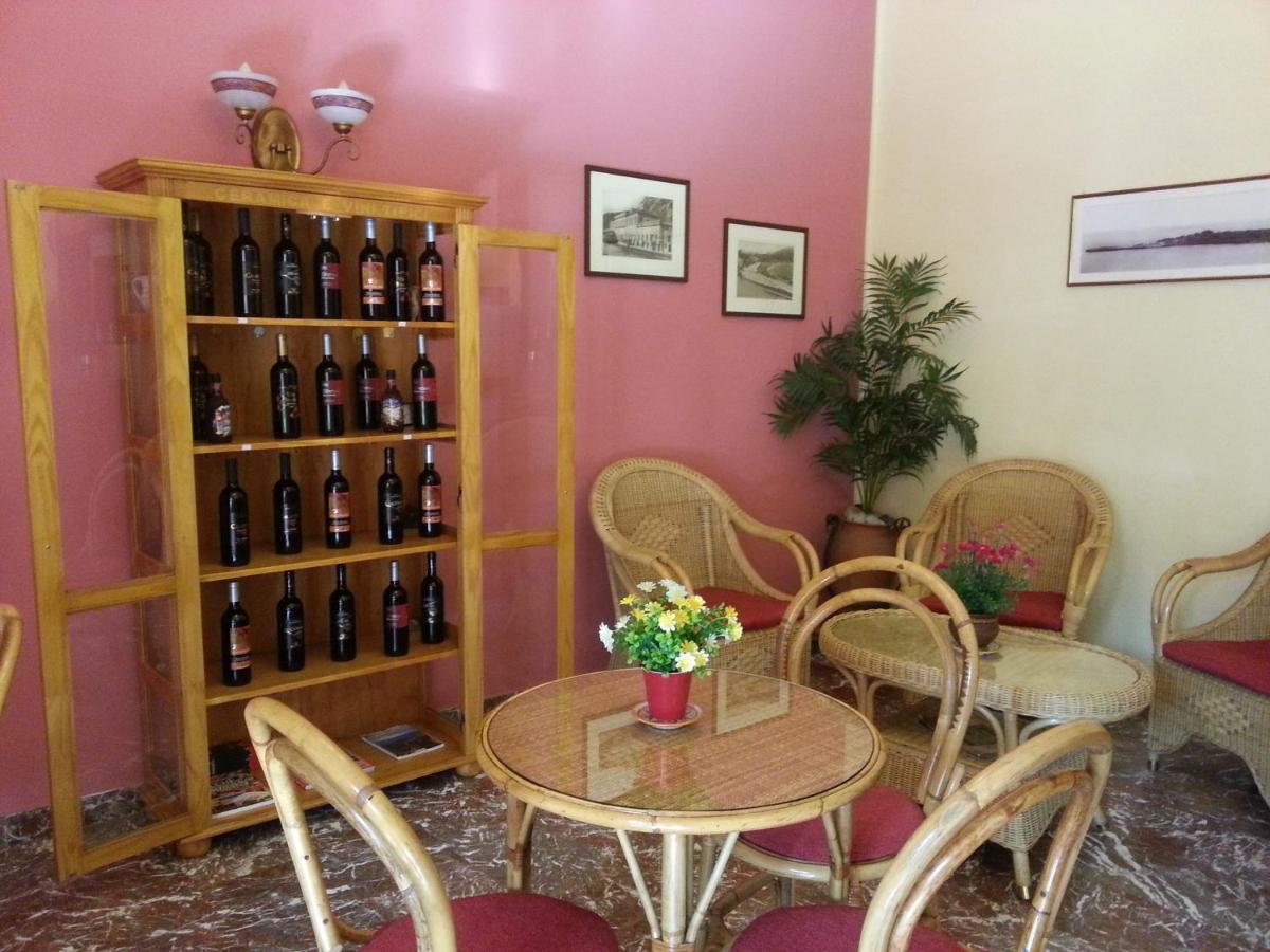 Hotel Pensione Cundari Taormina Buitenkant foto