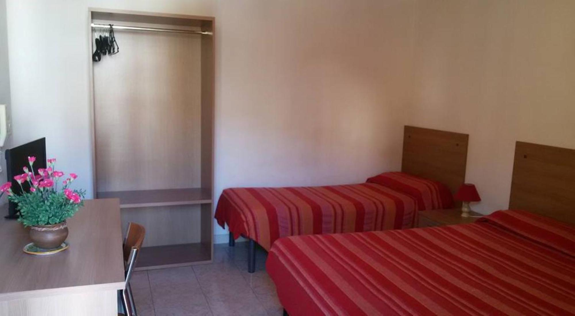 Hotel Pensione Cundari Taormina Buitenkant foto