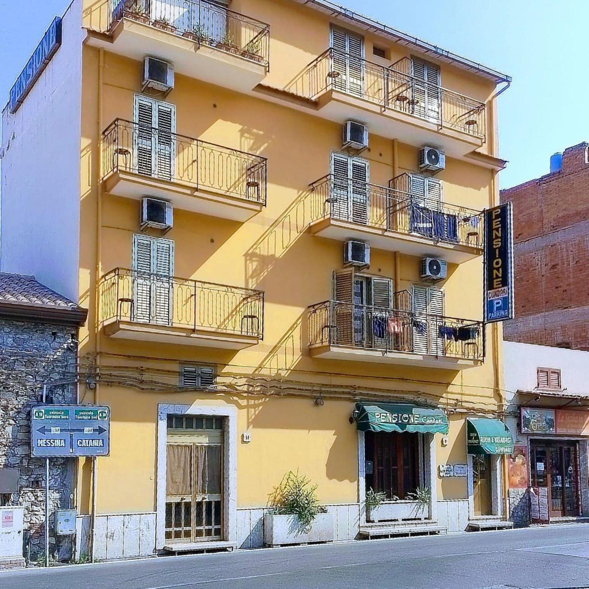 Hotel Pensione Cundari Taormina Buitenkant foto