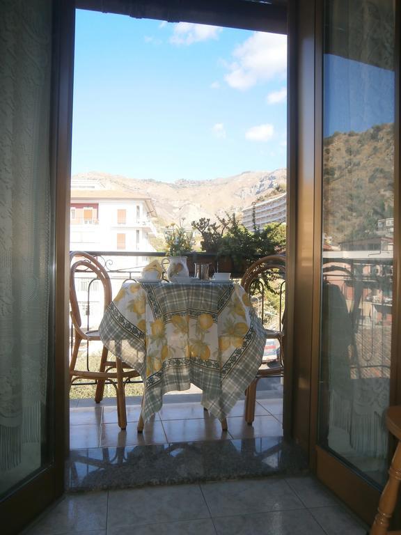 Hotel Pensione Cundari Taormina Buitenkant foto